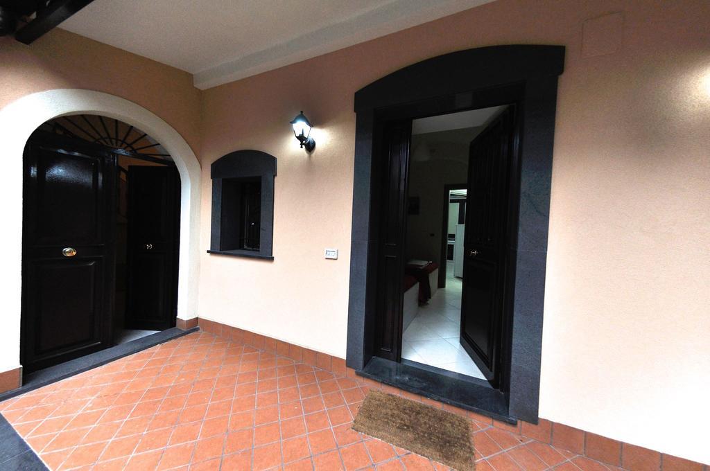 Apartments Casa Vacanze Dante Κατάνια Εξωτερικό φωτογραφία