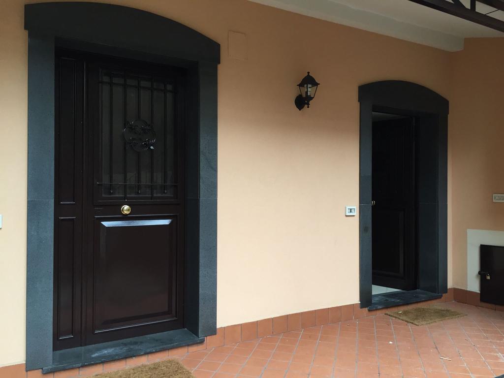Apartments Casa Vacanze Dante Κατάνια Εξωτερικό φωτογραφία